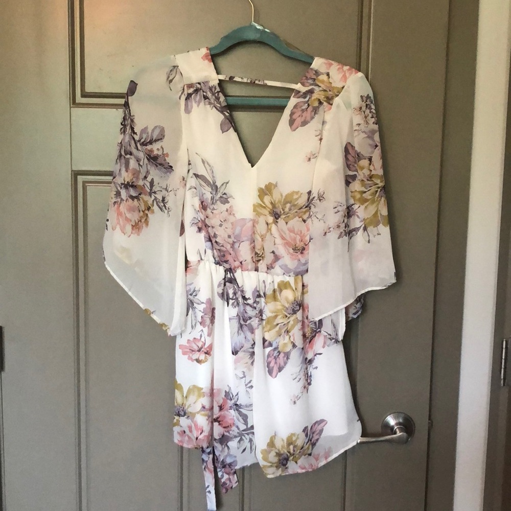 Romper - Picture 2 of 4